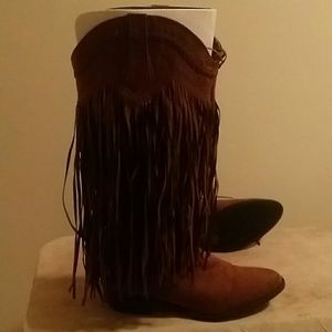 Fringed cowboy boots